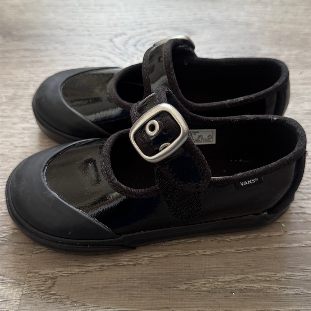 NWOT Vans Glossy Black Mary Jane